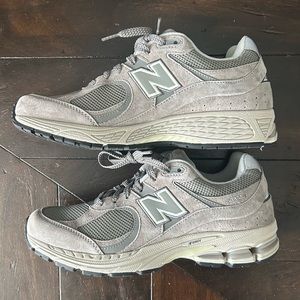 New Balance 2002r - Grey - Size 9.5
